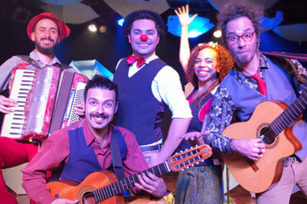Circo Macaco Prego