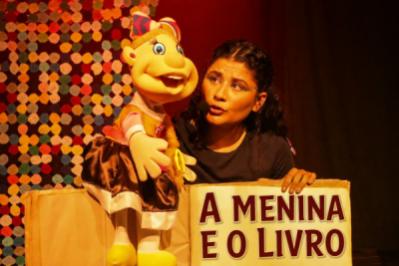 A Menina e o Livro